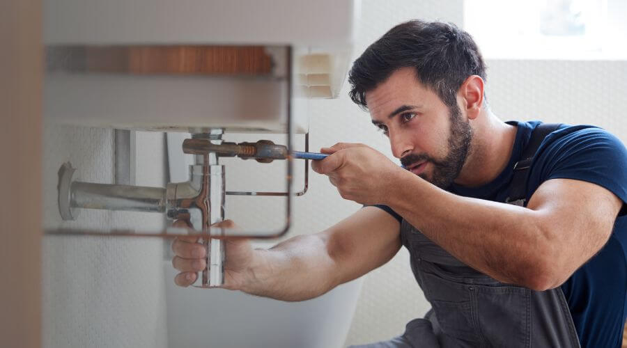 Faucet aerator cleaning/replacement in Tunnelton, IN